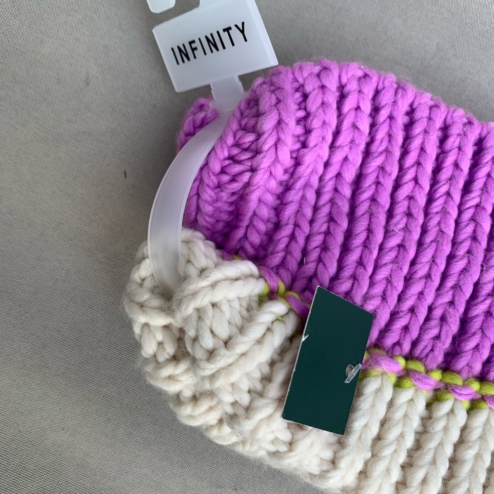 Purple Cream Pink Stripe Striped Infinity Winter Scarf Collar NWT reversible - Picture 5 of 9